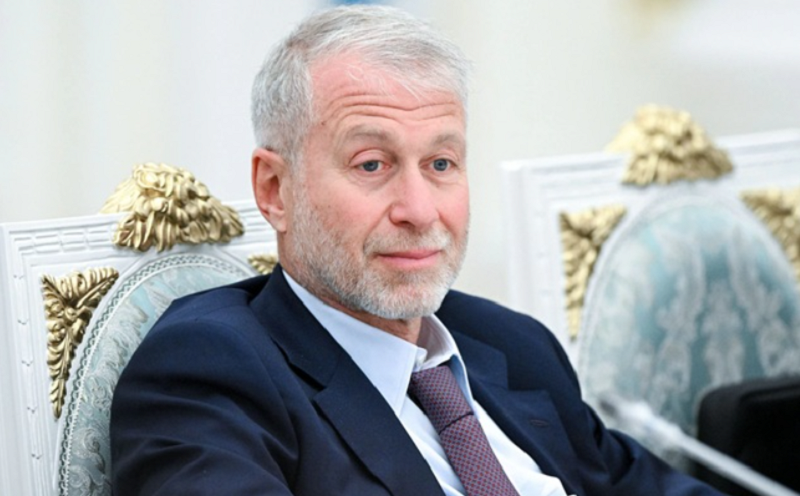 joe-cole-he-lo-goc-khuat-thoi-abramovich-loi-hua-nhan-doi-tien-thuong-roi-bien-mat